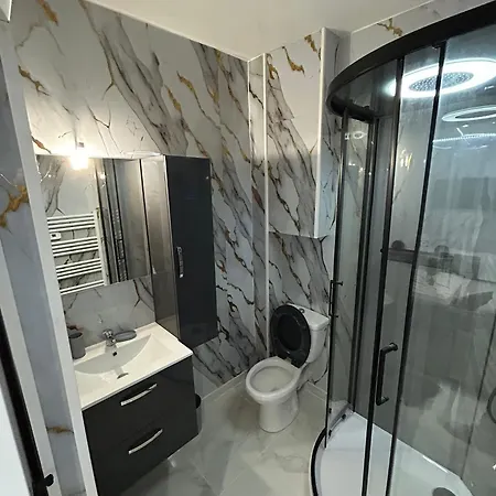 Luxueux T2 Pour 2 A 4 Pers Balneo Jacuzzi 15 Mn De Valras * Béziers